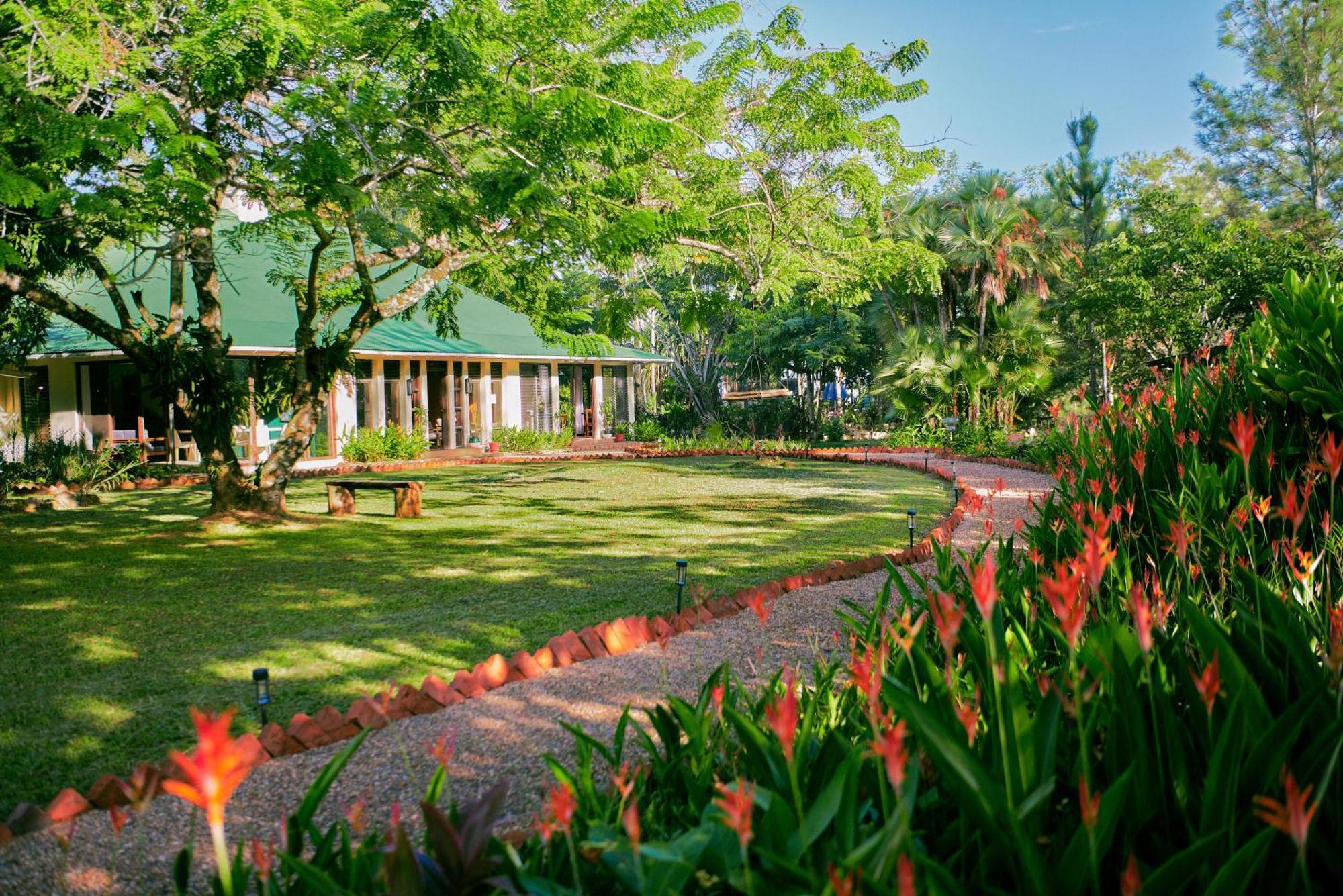 Hidden Valley Wilderness Lodge Blancaneaux Bagian luar foto